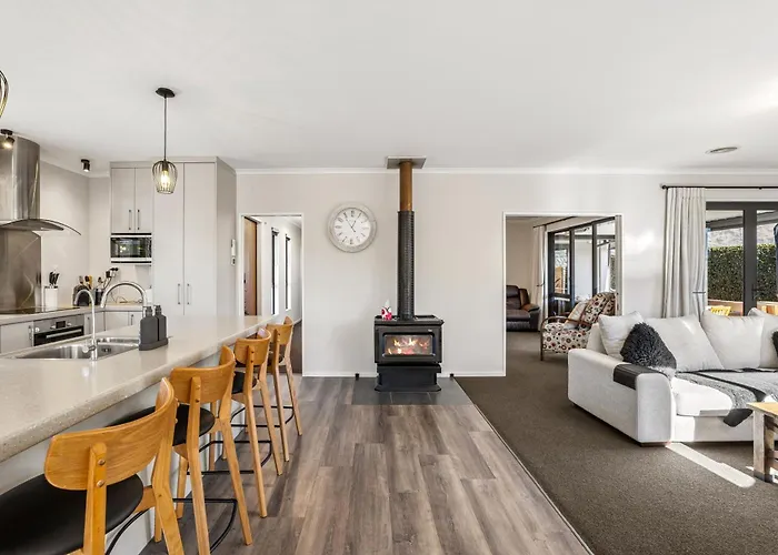 Holiday home Escape On Rob Roy *